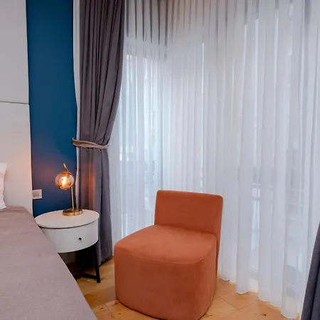 One-bedroom In New Managed - Secure Building With Elevator- 2 Min To Taksim Location * Istanbulská provincie