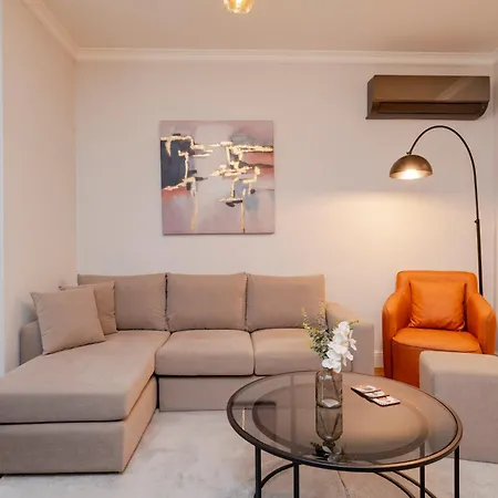 One-bedroom In New Managed - Secure Building With Elevator- 2 Min To Taksim Location * Istanbulská provincie